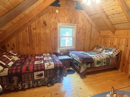 Cozy Cabin located in Columbia, NH