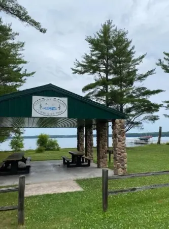 1940’s Charming Vintage Cabin