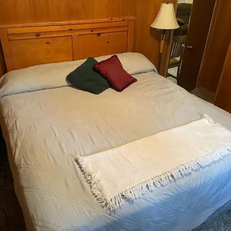 Peak Out Haven Cabin near Terry Peak Ski Lodge