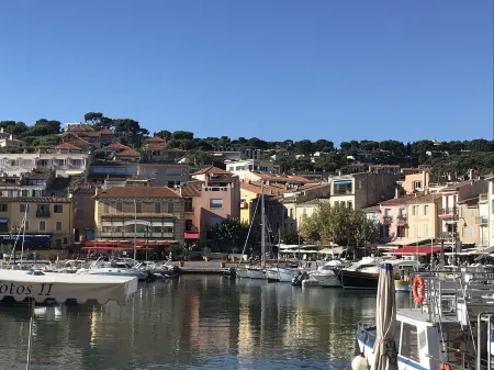 CASSIS - Beautiful T2 heart village, near beaches, coves, provence Отели рядом с достопримечательностью «Route des Crêtes»
