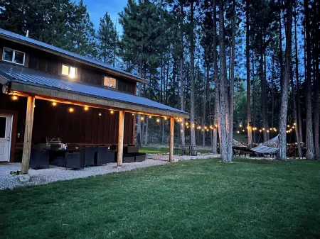 Perfect Family Cabin Loft w/ Lake Access & Cove