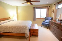 Cozy, year round beachside cottage just steps to the water
