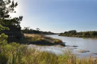 Cheerful Calming Condo Near Clear Lake, NASA, Kemah, League City, and Pasadena. Hotels in Seabrook