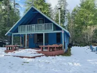 The Peace of Paradise Cabin 5 mi from the Nisqually entrance to Mt.Rainier