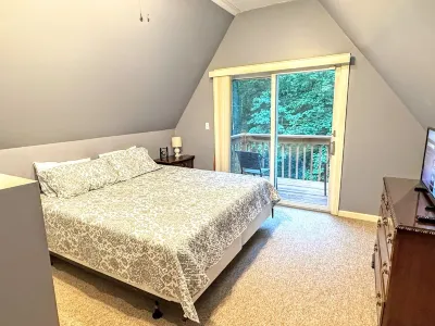 A Cozy A-Frame near Patoka Lake and French Lick