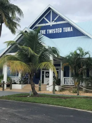 Bask in the Warmth of Our Jupiter Gem! JUPITER BAY! Jupiter Dog Beach附近的飯店
