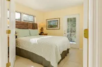 Private Beach Access Steps Away,  Pool, Outdoor Bar, 2 Golf Carts, 360 Views.