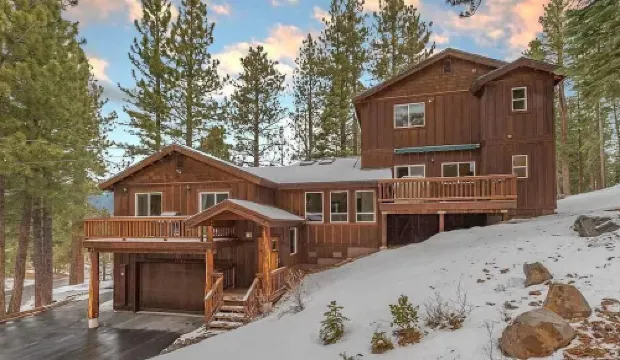 Alpine Escape - Apartment Suite in North Tahoe