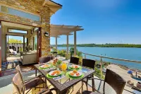 Villa Bahia Your Waterfront Private Beach Retreat in Beautiful Carlsbad