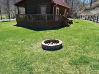 Rumples Retreat at Highland Hideaways - Arcade - Private Drive-in Theater