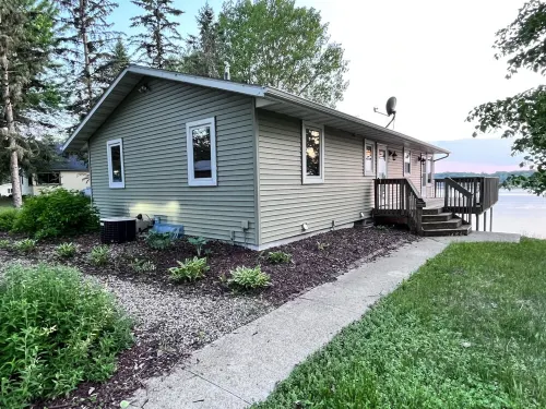 Find your happy place at Big Swan Lake. Enjoy peaceful sunsets. Pets welcome.