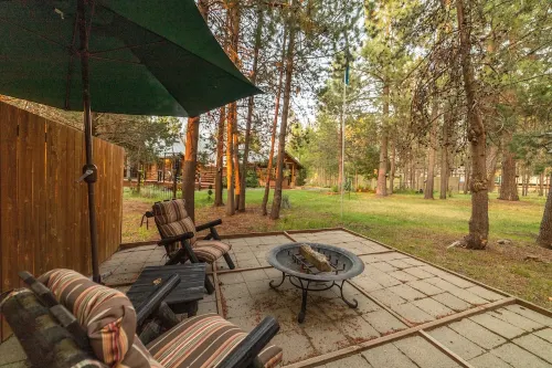 Cascade Basecamp | Fully Fenced/Hot Tub/Private!