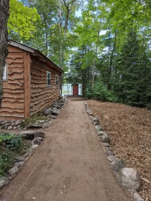 Private lakefront cabin on beautiful Munuscong Bay
