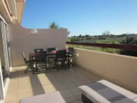 QUIET, HIGH STANDING, LARGE TERRACE AND SWIMMING POOL NEAR THE BEACH