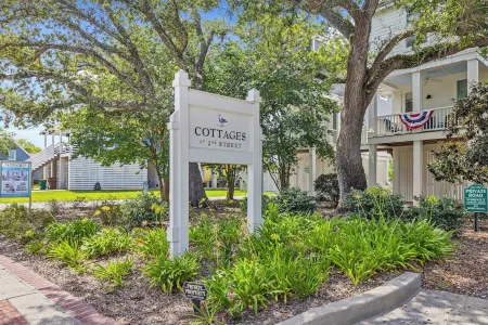 Pearl Haven Beach cottage nestled in Pass Christian on the Mississippi Gulf