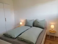 Beautiful apartment with balcony just a few minutes' walk from the lake - ห้องครัว