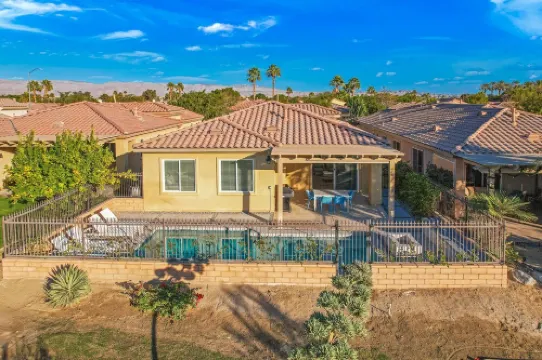 Cactus Haus - walk to Coachella and Stagecoach - Summer Specials!