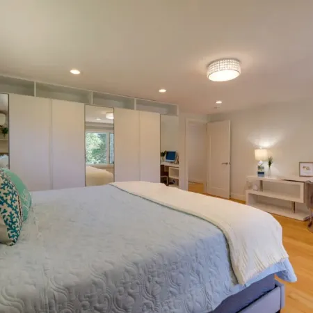 Cape Home w/Oceanview, Roof Deck Pool & Hot Tub