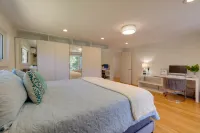 Cape Home w/Oceanview, Roof Deck Pool & Hot Tub