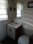 Pet-Friendly Charmer On Dam Lake With Air-Conditioning!