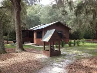 Lakefront Cottage Near Forest & Cities with canoes, grill, and more!