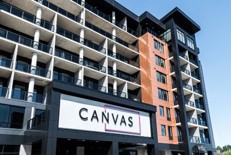 Canvas Moncton, Tapestry Collection by Hilton Отели рядом со станцией Залізнична станція Монктон