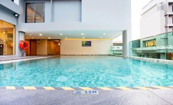 Holiday Inn Express & Suites BANGKOK CENTRAL PIER by IHG