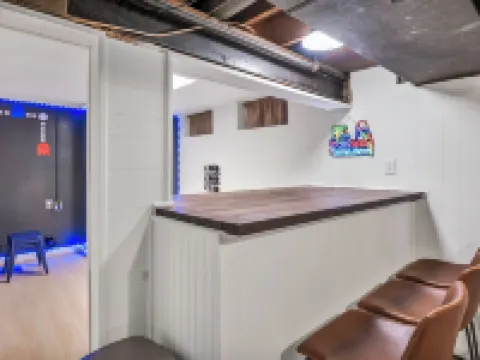 Game Room.Bar.Firepit.Renovated & Modern Retreat! Ξενοδοχεία στην πόλη Berea