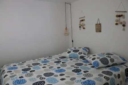 Charming, spacious studio in a quiet location Отели в г. Ле Миль