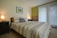 Wine Country Garden Retreat & Free Wine Tastings! Hotels in McMinnville