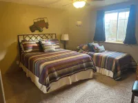 7 Bedroom Spacious Lead Home with Game Room and Hot Tub