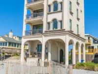 Oceanfront with 4 Oceanfront balconies!!! Hotels in Folly Beach