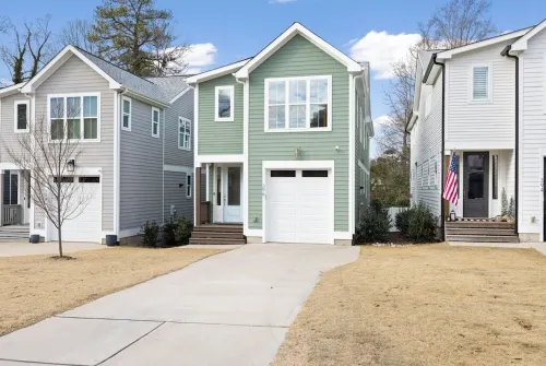 Boho Luxe Stay Game Room, Fire Pit & Playground 羅利住宿飯店