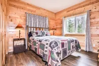 Luxury Eagle River Chain Home- Trail access, Free Firewood, & High Speed WIFI!
