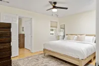 Clean Cozy 2 Bedroom Condo Nestled Near All Things Birmingham 280 Area - 4-Star