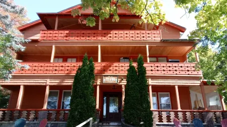 Awesome mountain view with private patio, Fantastic location right on Main St.