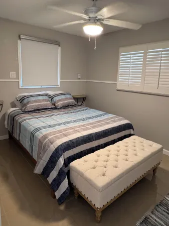 Beautiful & Meticulously Clean Waterfront Bungalow, with Pool!