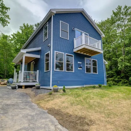 LOVELY, LUXURY, NEW BIG SEBAGO HOUSE, WATER ACCESS,INCLUDES DOCK & MOORING