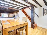Sweet Briar Hotels in Farnham