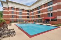 Hampton Inn Atlanta/Stone Mountain - Pools