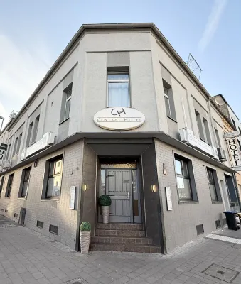 Central Hotel Duisburg Hotels near Neudorfer Tor