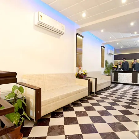 Hotel Panna Paradise-Just 600M Away from TajMahal