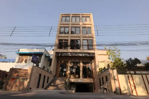克拉克斯快捷飯店德拉敦