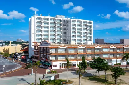 Sunset Beach Hotel Отели рядом с достопримечательностью «Американская деревня»