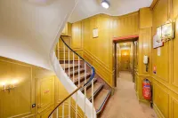 Hôtel la Sanguine - Pysäköinti