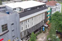 Arotel BSD Hoteles en Serpong