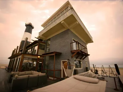 Pelican Point Lodge Hotels in 