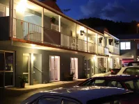 Avenue Heights Motel Hotel di Whau Valley