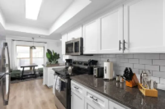 Family Fun Oasis ~ Heated Pool ~ Hot Tub ~ Game Room ~ Outdoor Bar ~ Fire Pit