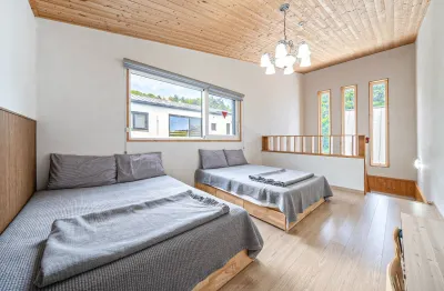 Changwon Hostel Black Pearl Pension